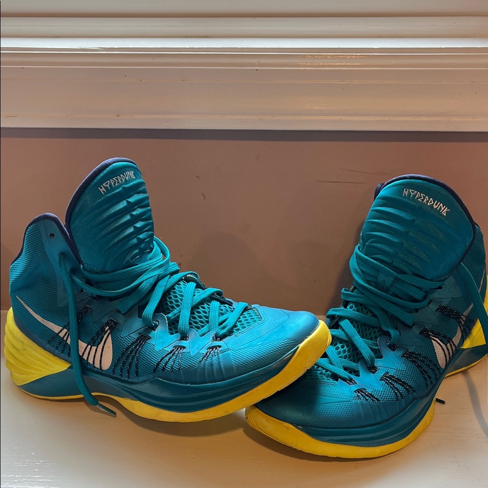 Nike Teal and Yellow Men's Athletic Shoes